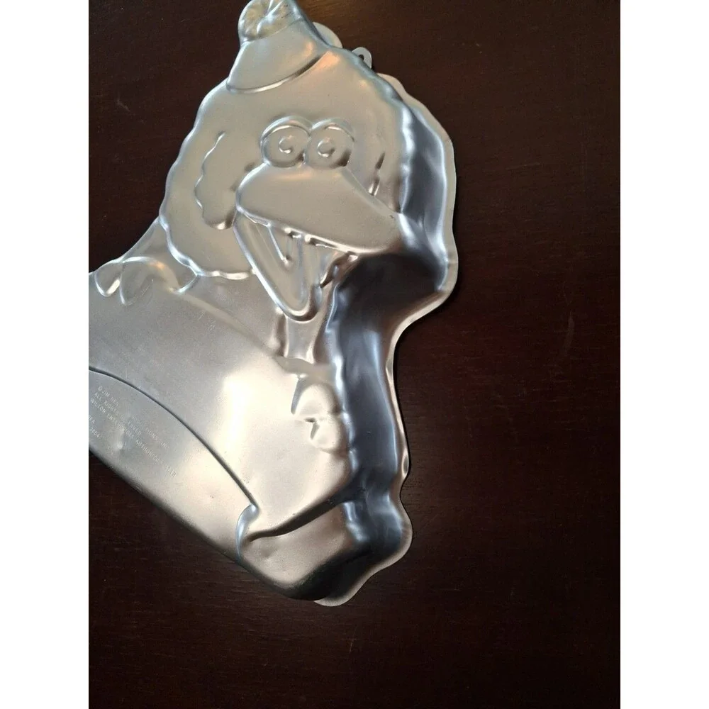 Wilton Sesame Street Big Bird Birthday Cake Pan 2105-3654 Jim Henson Aluminum